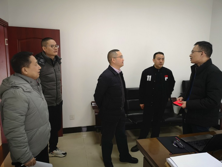 走訪慰問暖人心，噓寒問暖傳真情